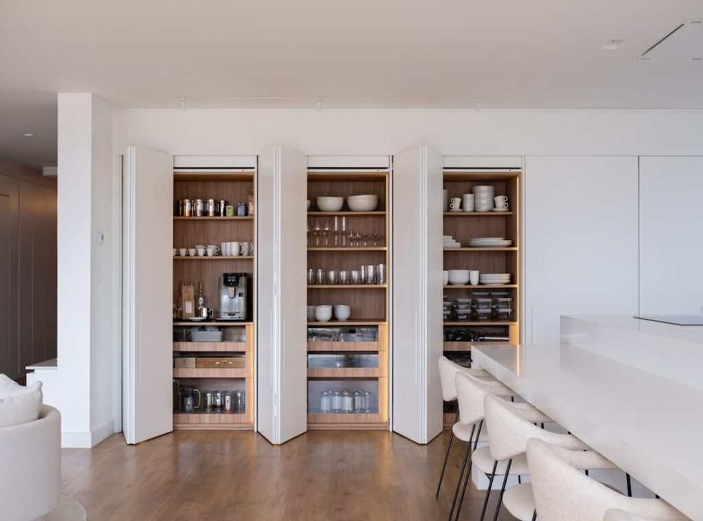 maximize closet space